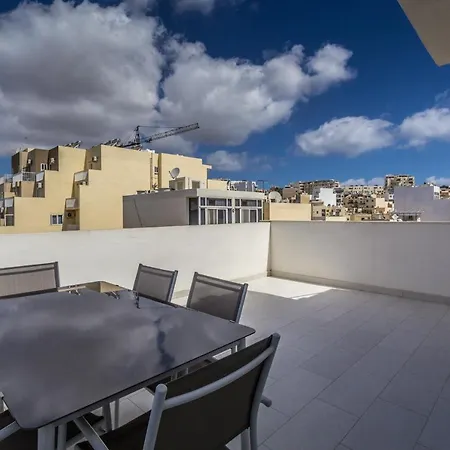 Duplex Luxury Gzira