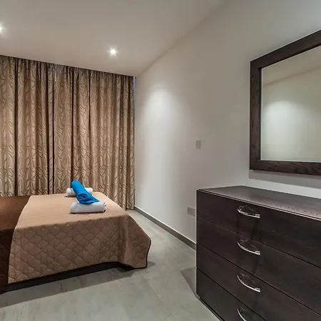 Duplex Luxury * Gzira